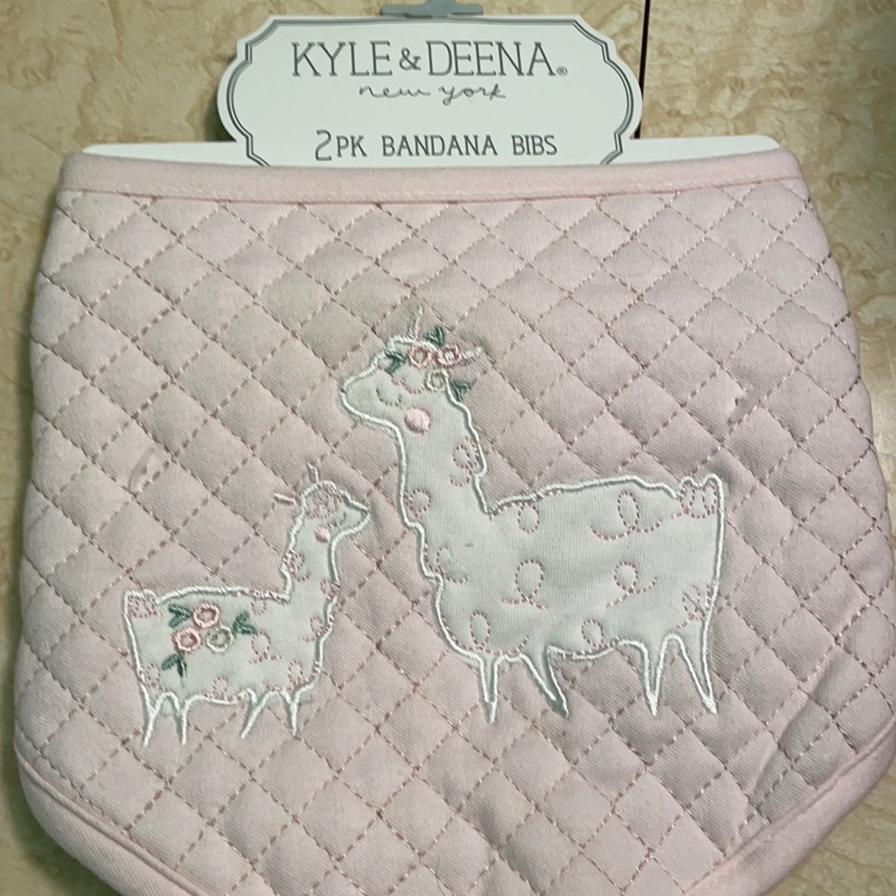 NWT Kyle and Deena bandana bib set